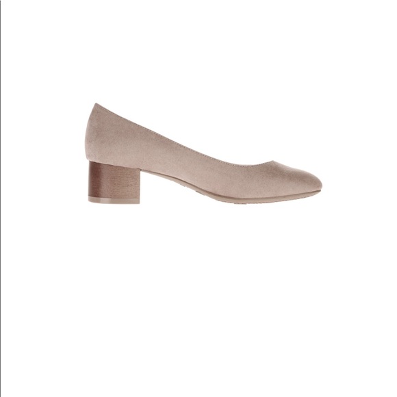 Time and Tru Women's Block Heel Shoe - Picture 7 of 8